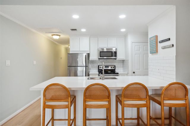 801 River Road F120, Montgomery, TX 77356