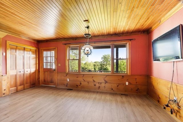 95 Narrow Lane, Phillipston, MA 01331