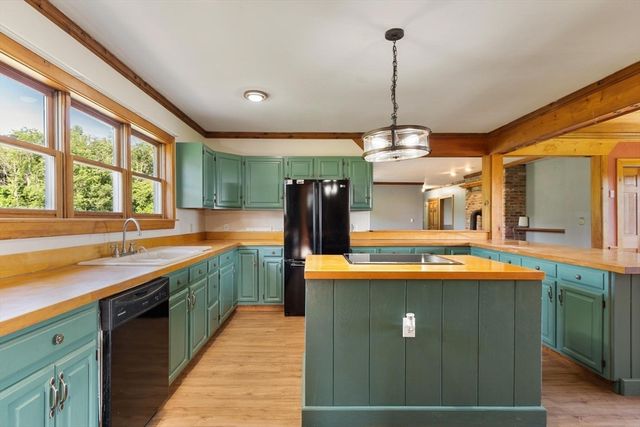 95 Narrow Lane, Phillipston, MA 01331