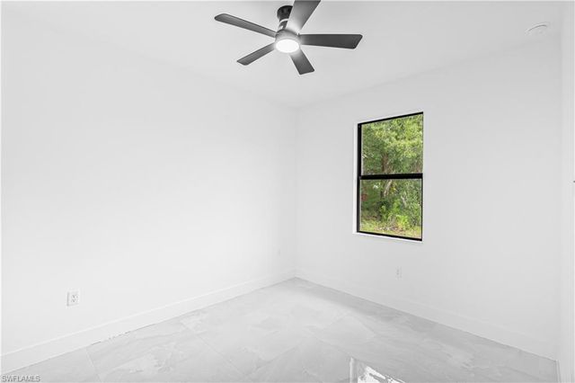 2602 LEELAND HEIGHTS BLVD E, Lehigh Acres, FL 33936