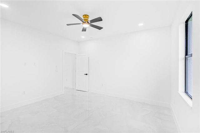 2602 LEELAND HEIGHTS BLVD E, Lehigh Acres, FL 33936