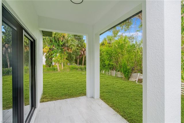 2602 LEELAND HEIGHTS BLVD E, Lehigh Acres, FL 33936
