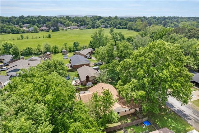 4203 Tomahawk Circle, Springdale, AR 72764