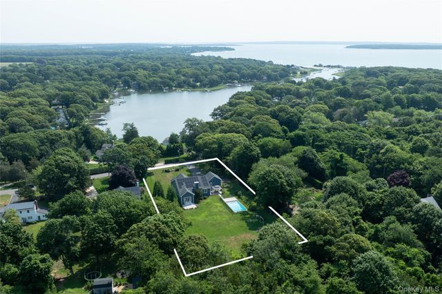1430 Marratooka Road, Mattituck, NY 11952