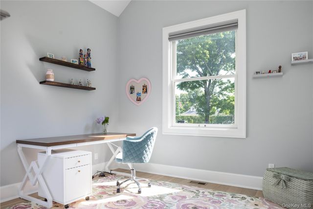 1430 Marratooka Road, Mattituck, NY 11952
