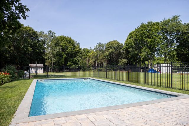 1430 Marratooka Road, Mattituck, NY 11952