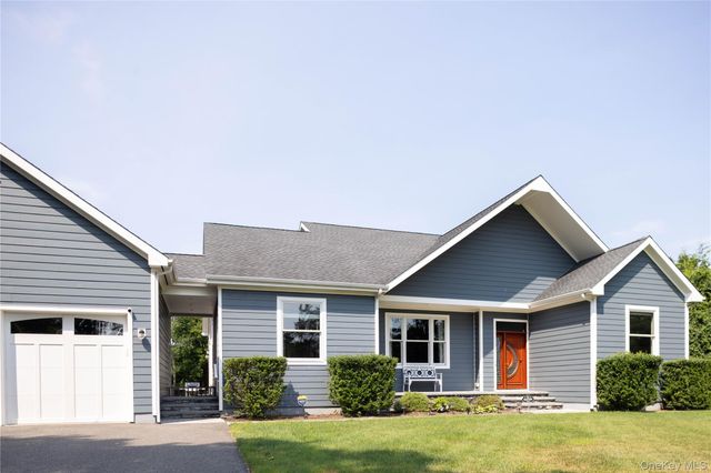 1430 Marratooka Road, Mattituck, NY 11952