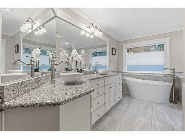 16042 Sw WAXWING Way, Beaverton, OR 97007