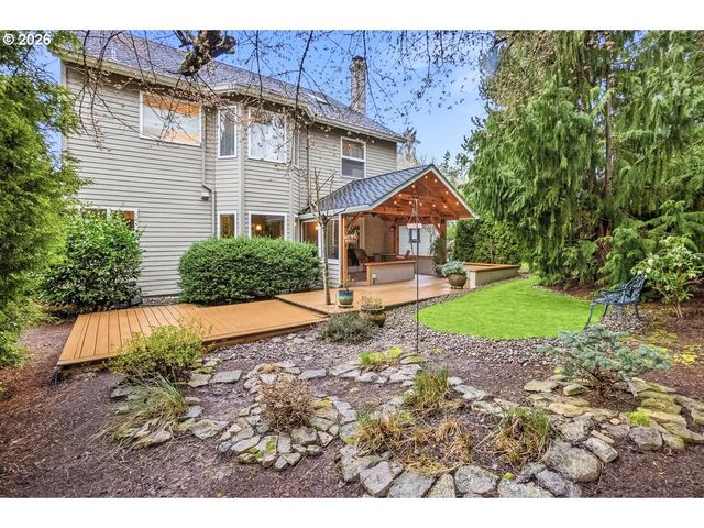 16042 Sw WAXWING Way, Beaverton, OR 97007