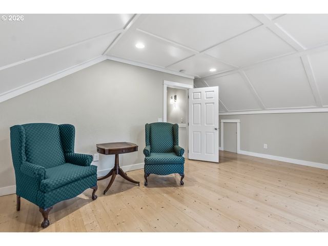 16042 Sw WAXWING Way, Beaverton, OR 97007