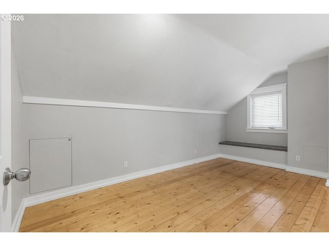 16042 Sw WAXWING Way, Beaverton, OR 97007