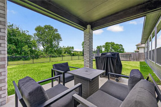 291 Little Dog Drive, Montgomery, TX 77356