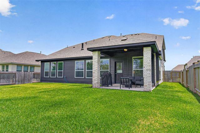 291 Little Dog Drive, Montgomery, TX 77356
