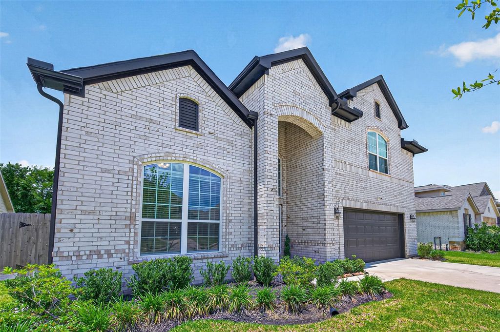 291 Little Dog Drive, Montgomery, TX 77356