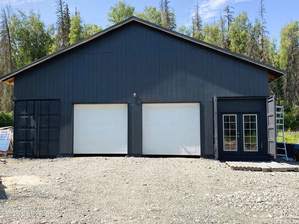 5900 S Irving Place, Big Lake, AK 99623