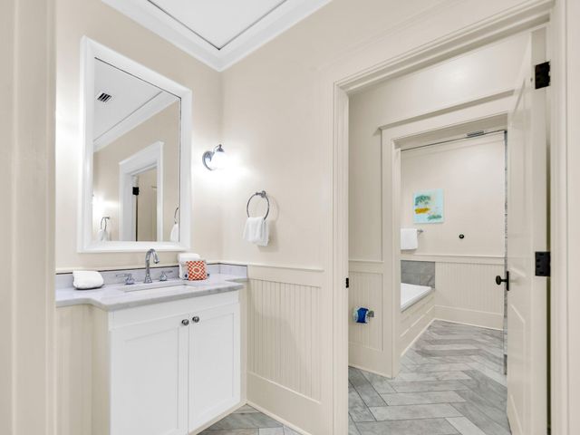 1660 E County Hwy 30A 102, Santa Rosa Beach, FL 32459