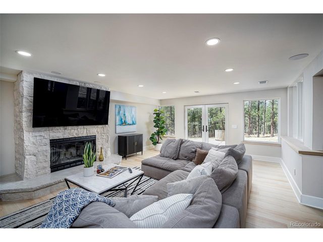 5014 S Perry Park Rd, Sedalia, CO 80135