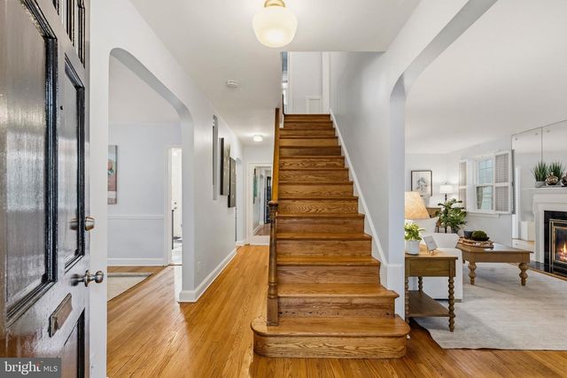 8232 EASTERN AVE NW, Washington, DC 20012