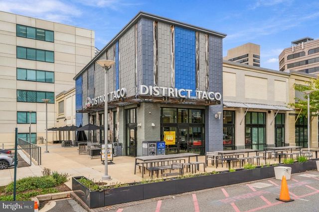 8232 EASTERN AVE NW, Washington, DC 20012