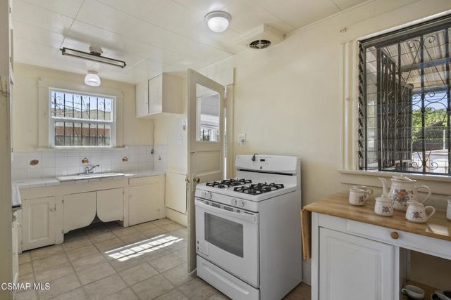 3627 Flower Street, Huntington Park, CA 90255