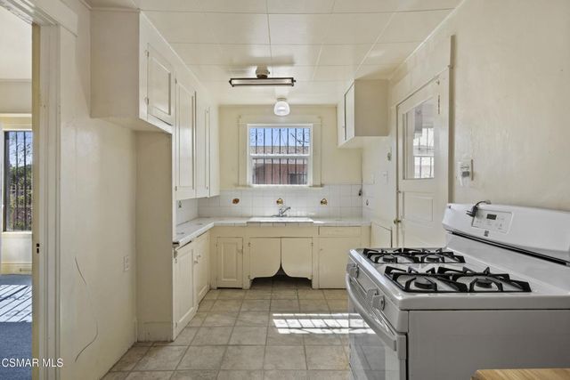 3627 Flower Street, Huntington Park, CA 90255