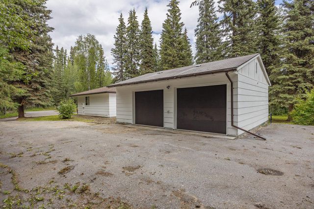 1185 LAKE DRIVE, North Pole, AK 99705