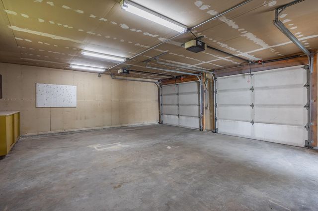 1185 LAKE DRIVE, North Pole, AK 99705