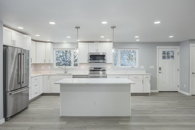 1185 LAKE DRIVE, North Pole, AK 99705