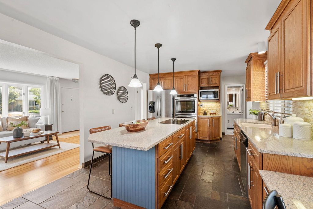 9906 4th Avenue S, Bloomington, MN 55420 — photo 5