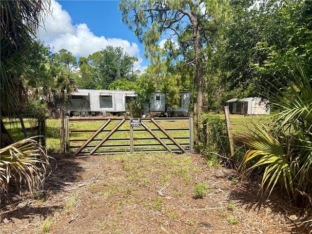 8270 Ebson DR, North Fort Myers, FL 33917