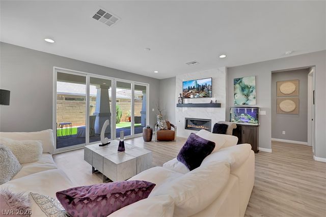 329 Silva Place, Henderson, NV 89011