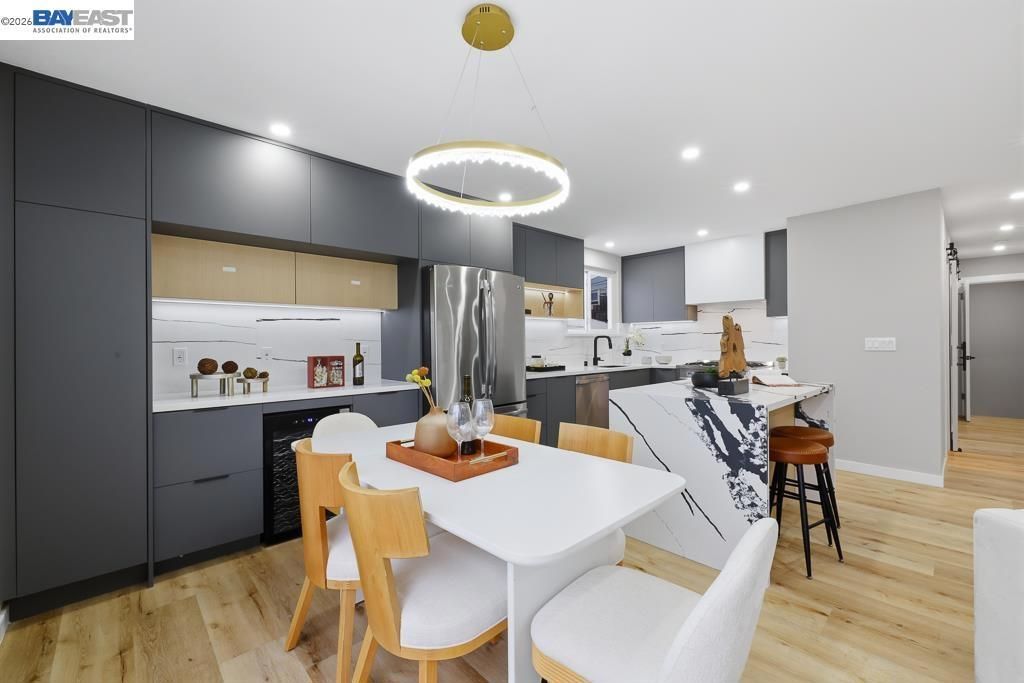 Image 14 of property listing at 168 168 Belcrest Ave, Daly City, CA 94015