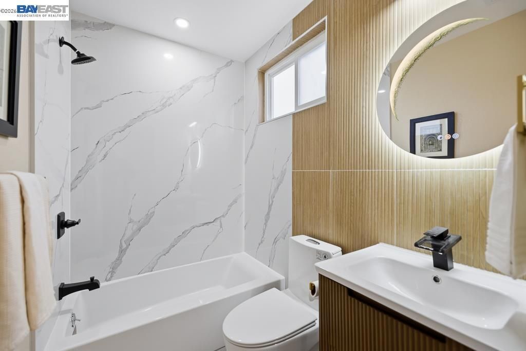 Image 29 of property listing at 168 168 Belcrest Ave, Daly City, CA 94015