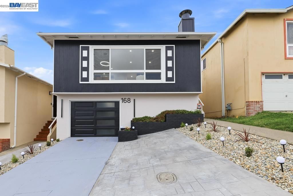Image 3 of property listing at 168 168 Belcrest Ave, Daly City, CA 94015