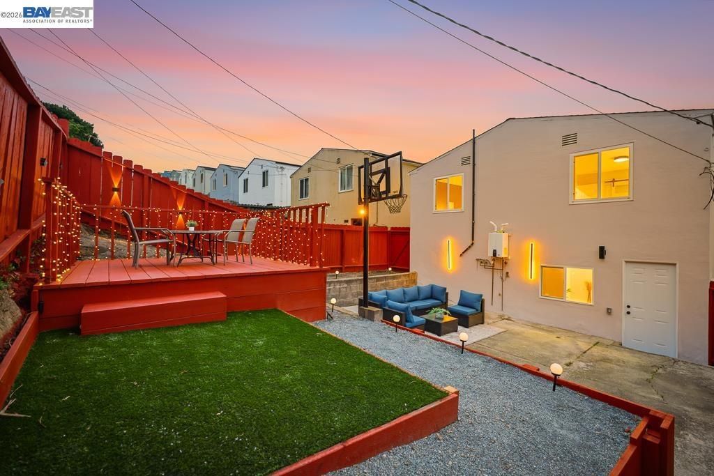 Image 40 of property listing at 168 168 Belcrest Ave, Daly City, CA 94015