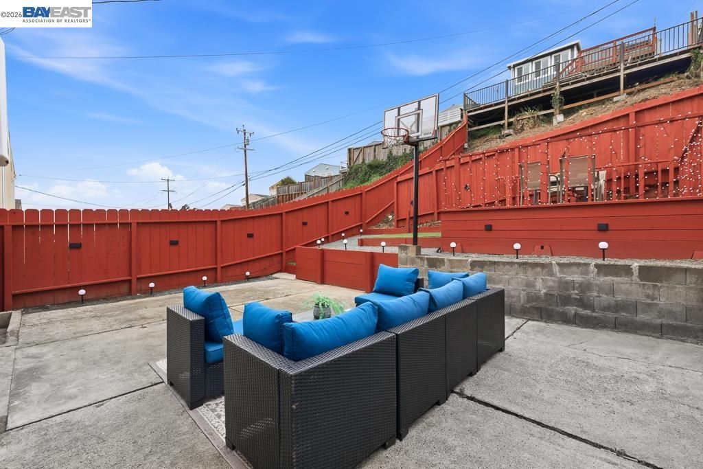 Image 42 of property listing at 168 168 Belcrest Ave, Daly City, CA 94015