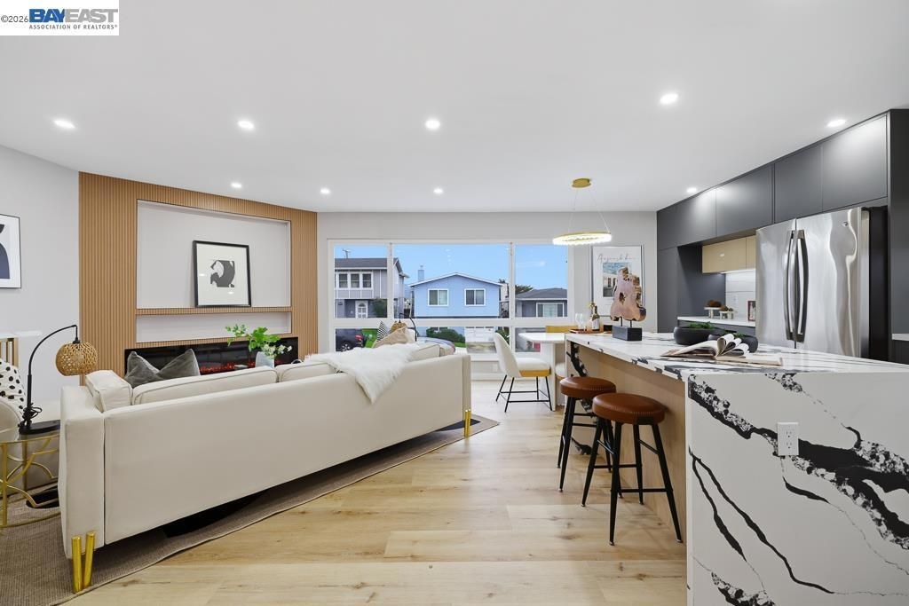 Image 6 of property listing at 168 168 Belcrest Ave, Daly City, CA 94015