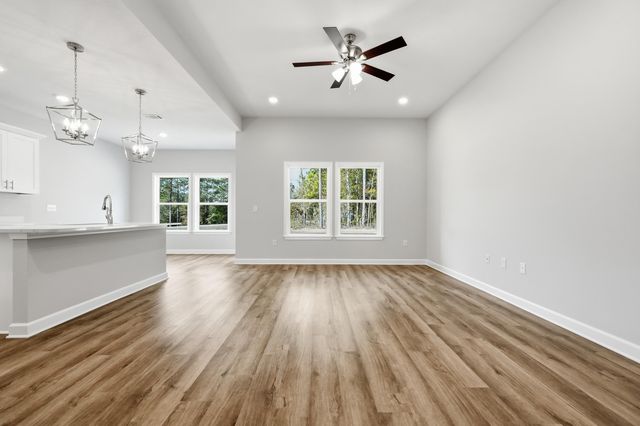 6102 Mildred's Way, Crestview, FL 32539