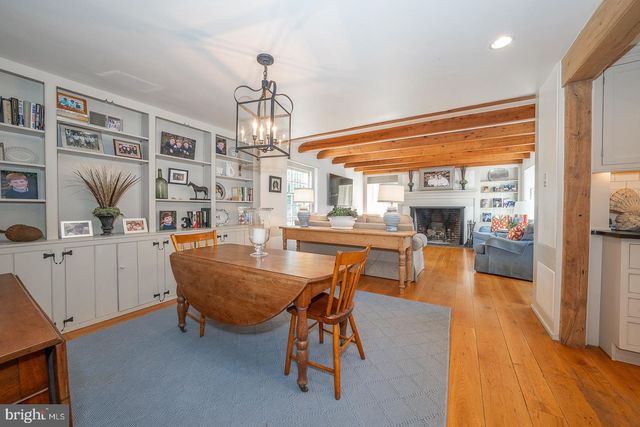 395 BAIR RD, Berwyn, PA 19312