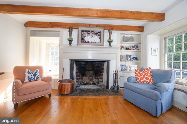 395 BAIR RD, Berwyn, PA 19312