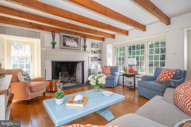 395 BAIR RD, Berwyn, PA 19312