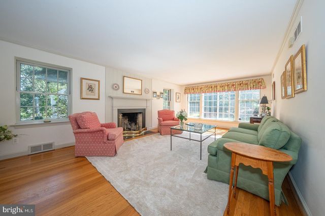 395 BAIR RD, Berwyn, PA 19312