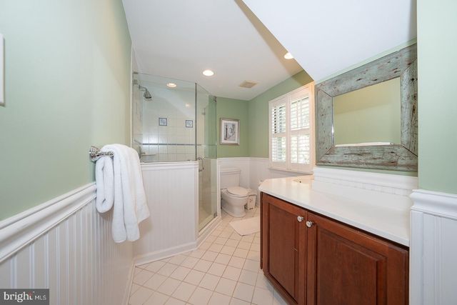 395 BAIR RD, Berwyn, PA 19312