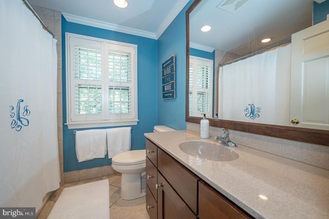 395 BAIR RD, Berwyn, PA 19312