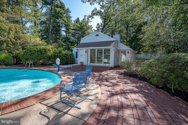 395 BAIR RD, Berwyn, PA 19312