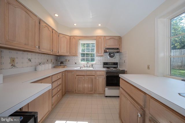 395 BAIR RD, Berwyn, PA 19312