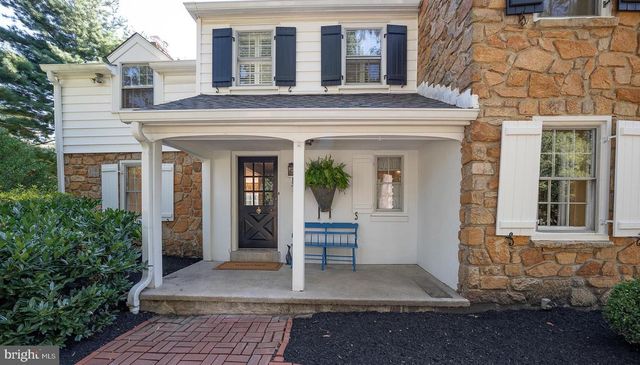 395 BAIR RD, Berwyn, PA 19312