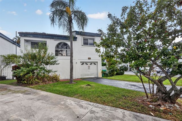 253 NE 211th Ter, Miami, FL 33179