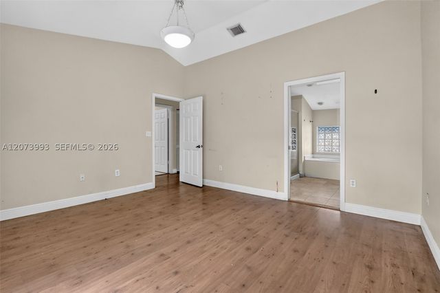 253 NE 211th Ter, Miami, FL 33179