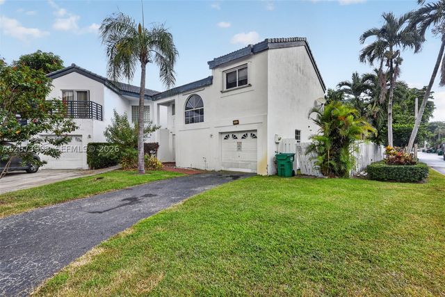 253 NE 211th Ter, Miami, FL 33179